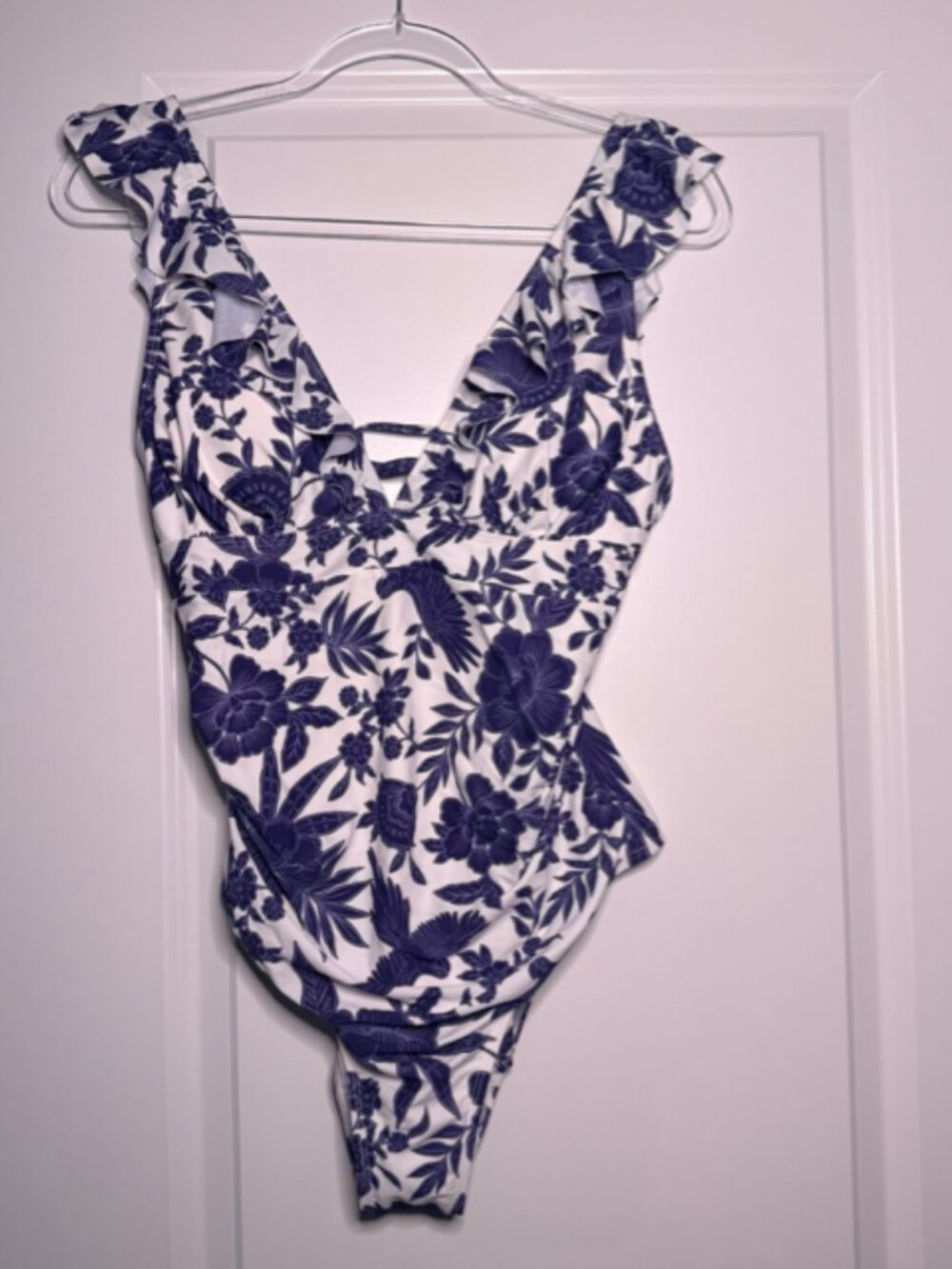 Cupshe Sweet Florals Ruffled Lace-Up Tummy Control, Size L, NWT - Picture 3 of 11